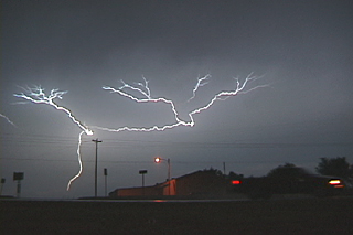 night_lightning1.jpg